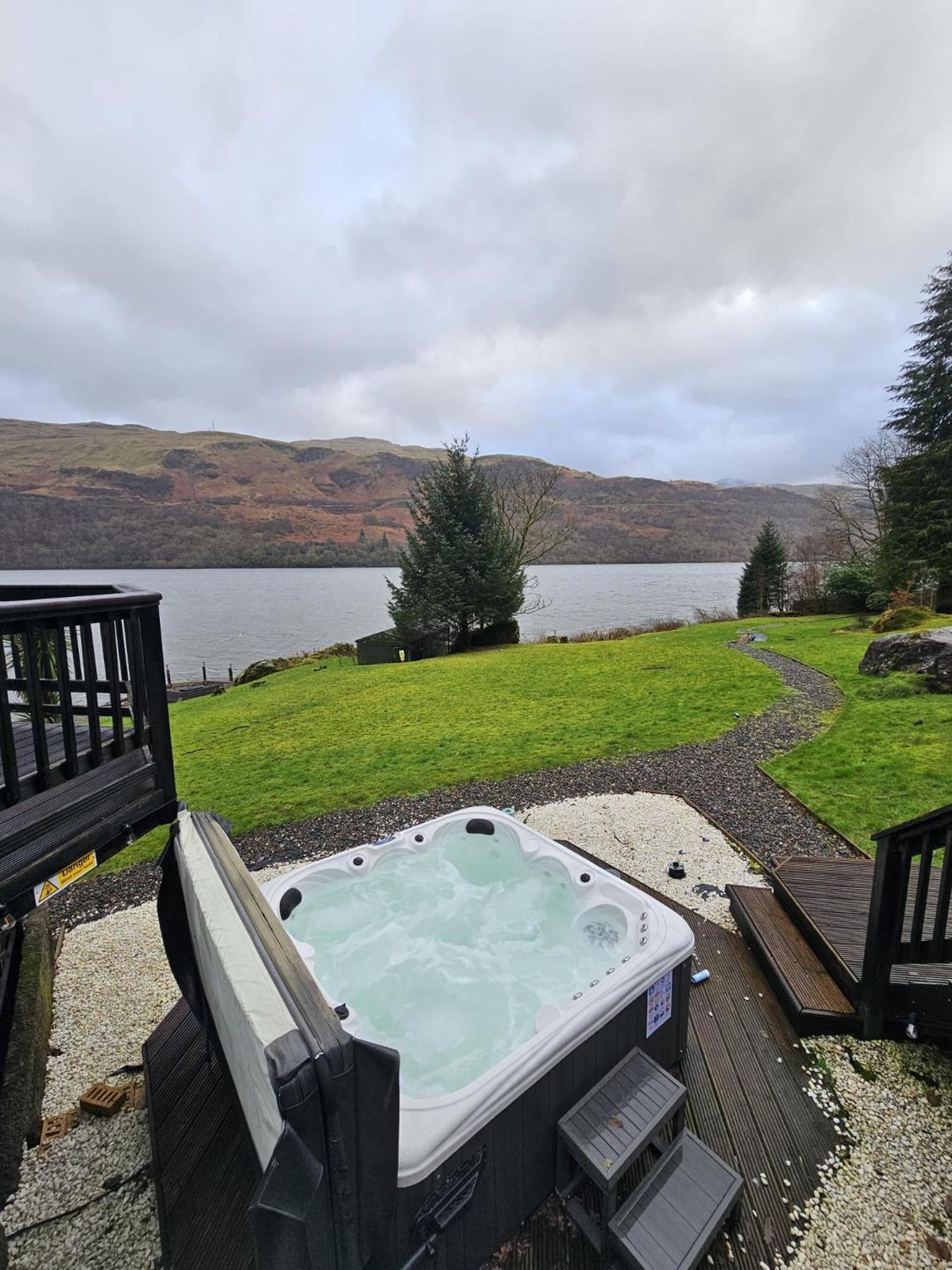 Waterside 3 Bed Cottage, Hot Tub, Sauna, Pvt Beach Arrochar Eksteriør billede