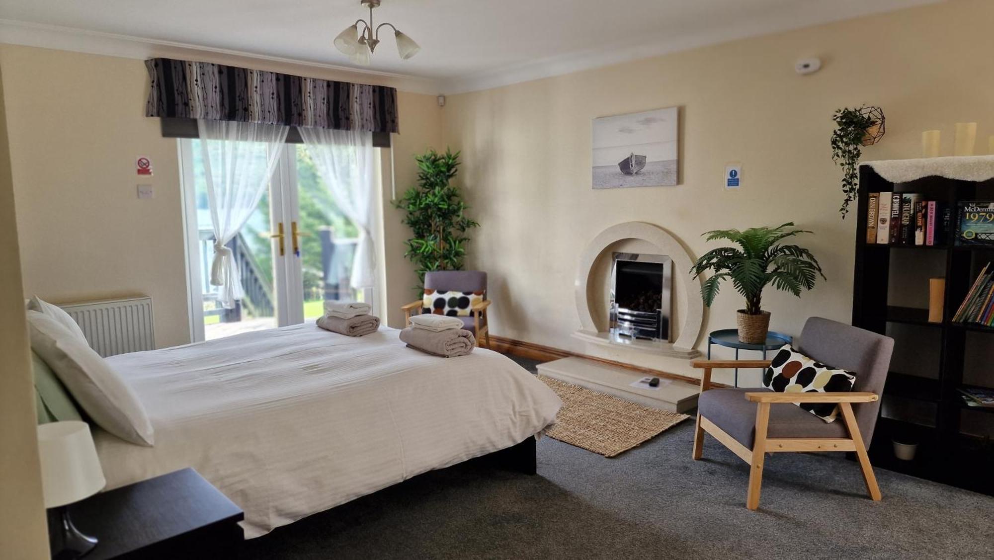 Waterside 3 Bed Cottage, Hot Tub, Sauna, Pvt Beach Arrochar Eksteriør billede